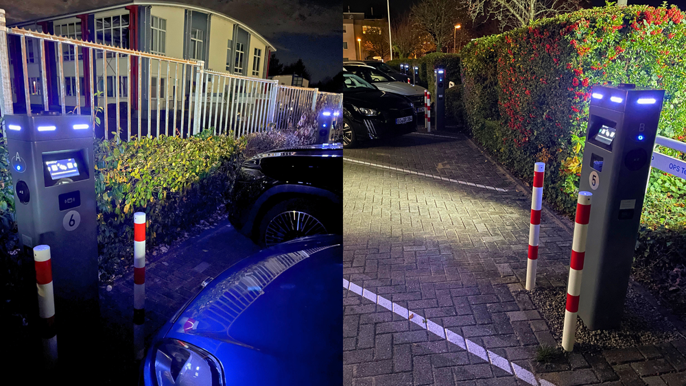 AC-Ladeinfrastruktur mit Power Arrow Dual auf einem Firmenparkplatz